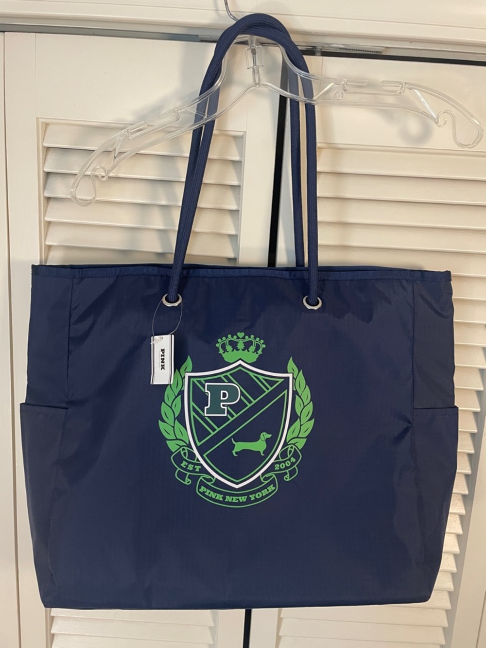 NWT PINK Victoria's Secret Navy Tote w Green Crest Logo Reversible to stripe